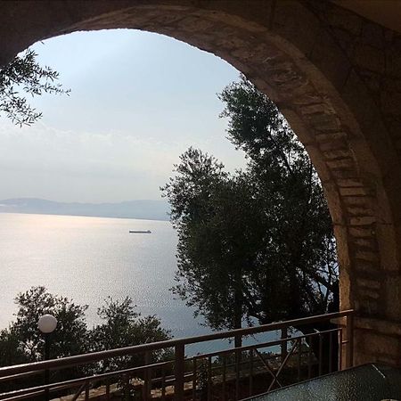 Olive Stonehouses Каламата Екстериор снимка