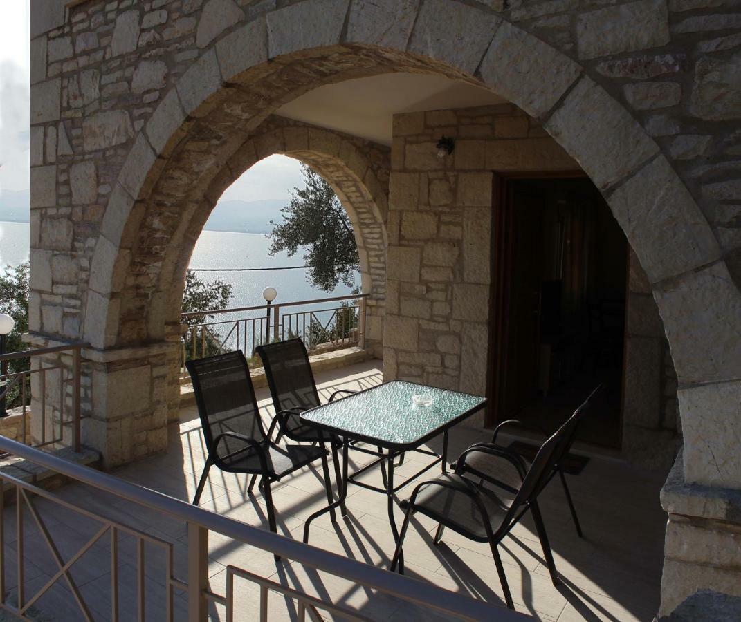 Olive Stonehouses Каламата Екстериор снимка