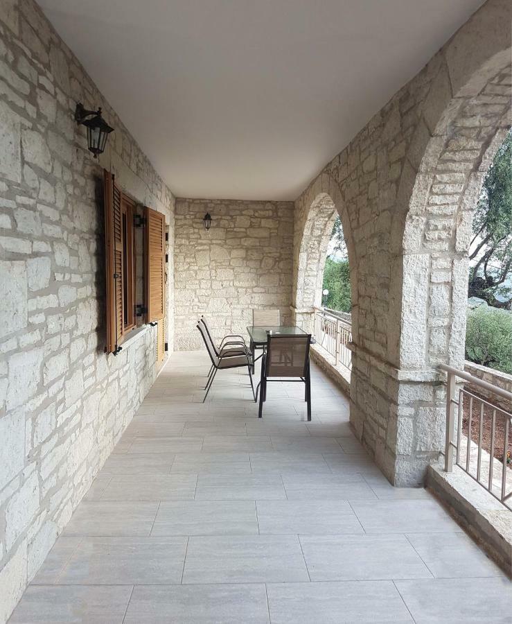 Olive Stonehouses Каламата Екстериор снимка